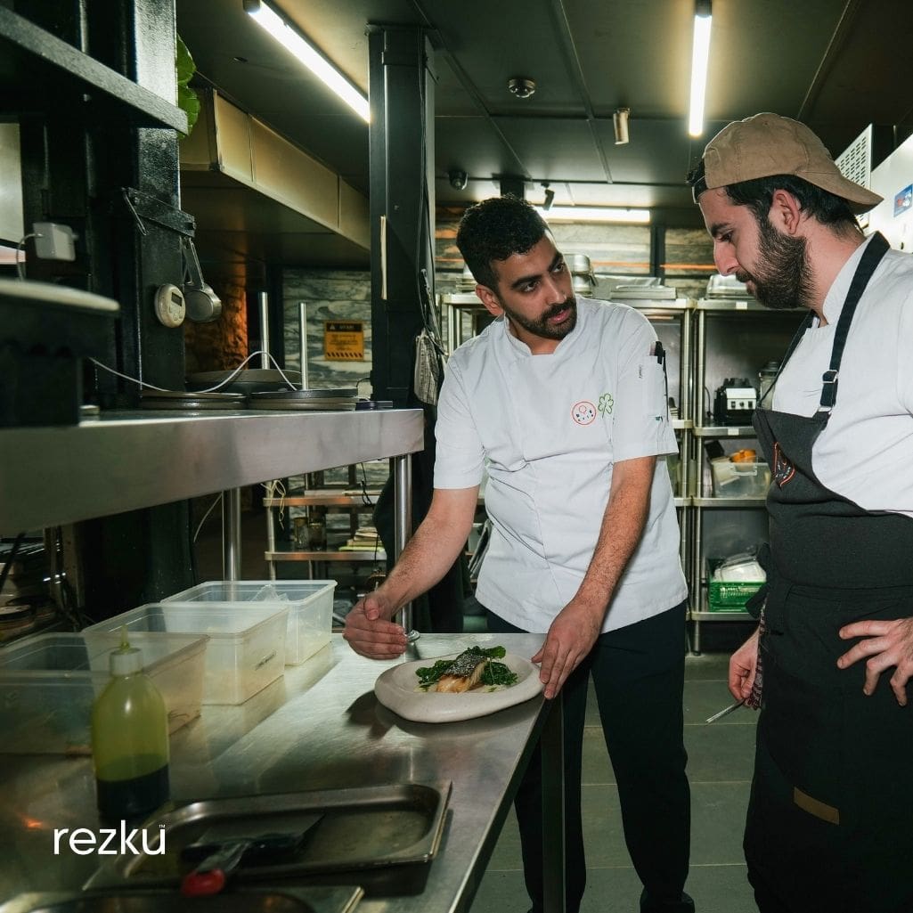 How to Manage a Restaurant Kitchen: Full Guide