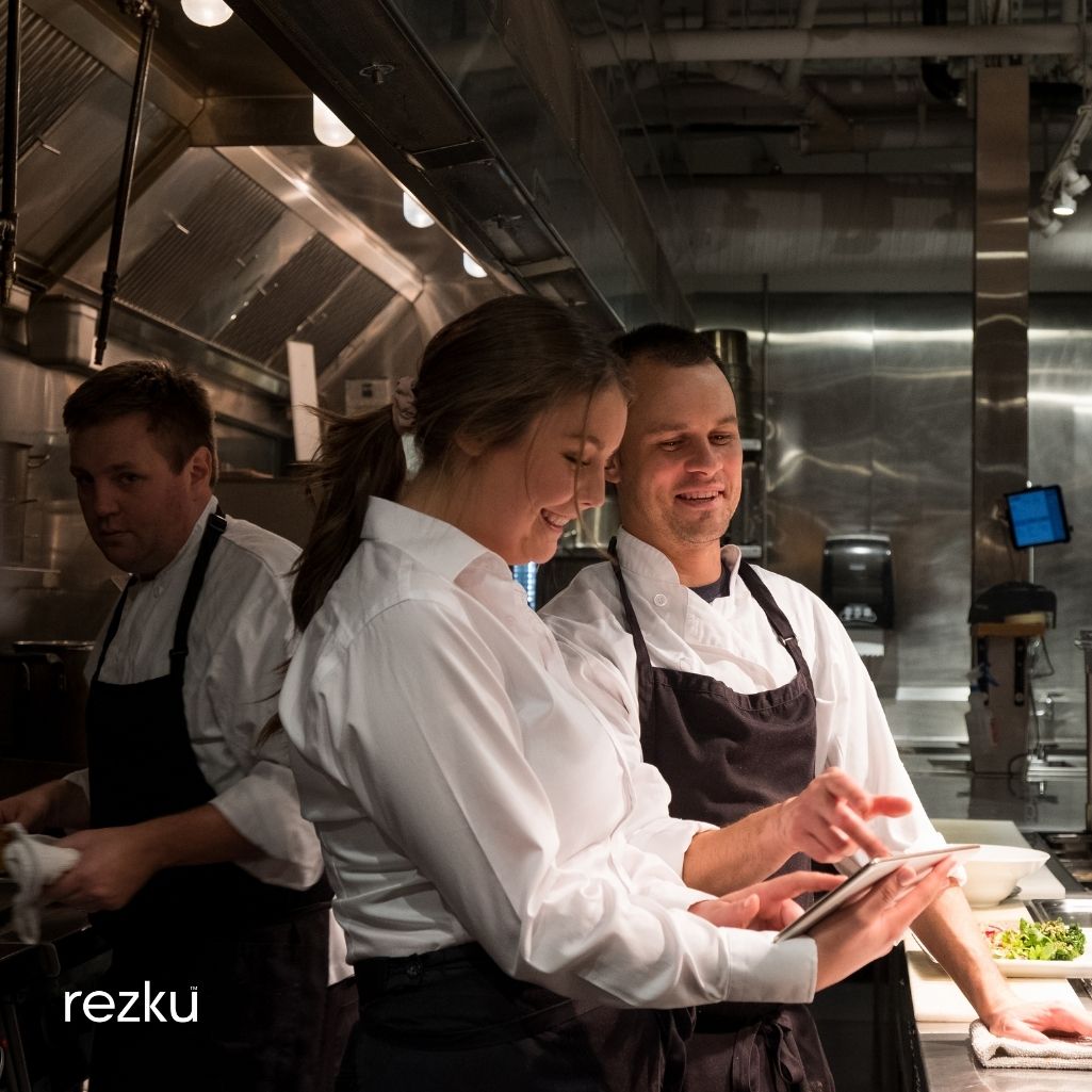 What Does a Kitchen Manager Do in a Restaurant? Duties, Responsibilities & Skills
